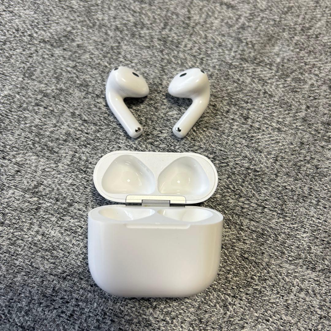 AirPods本体 ホワイト ワイヤレスイヤホン