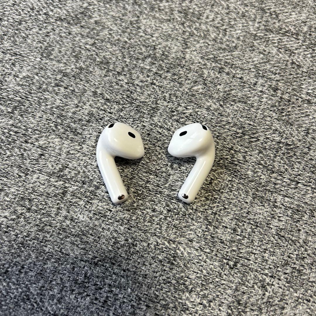 AirPods本体 ホワイト ワイヤレスイヤホン