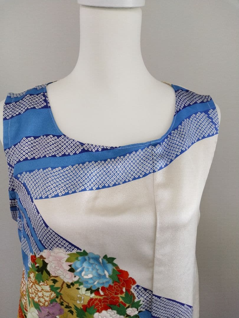 みさき 振袖リメイク ノースリーブワンピース