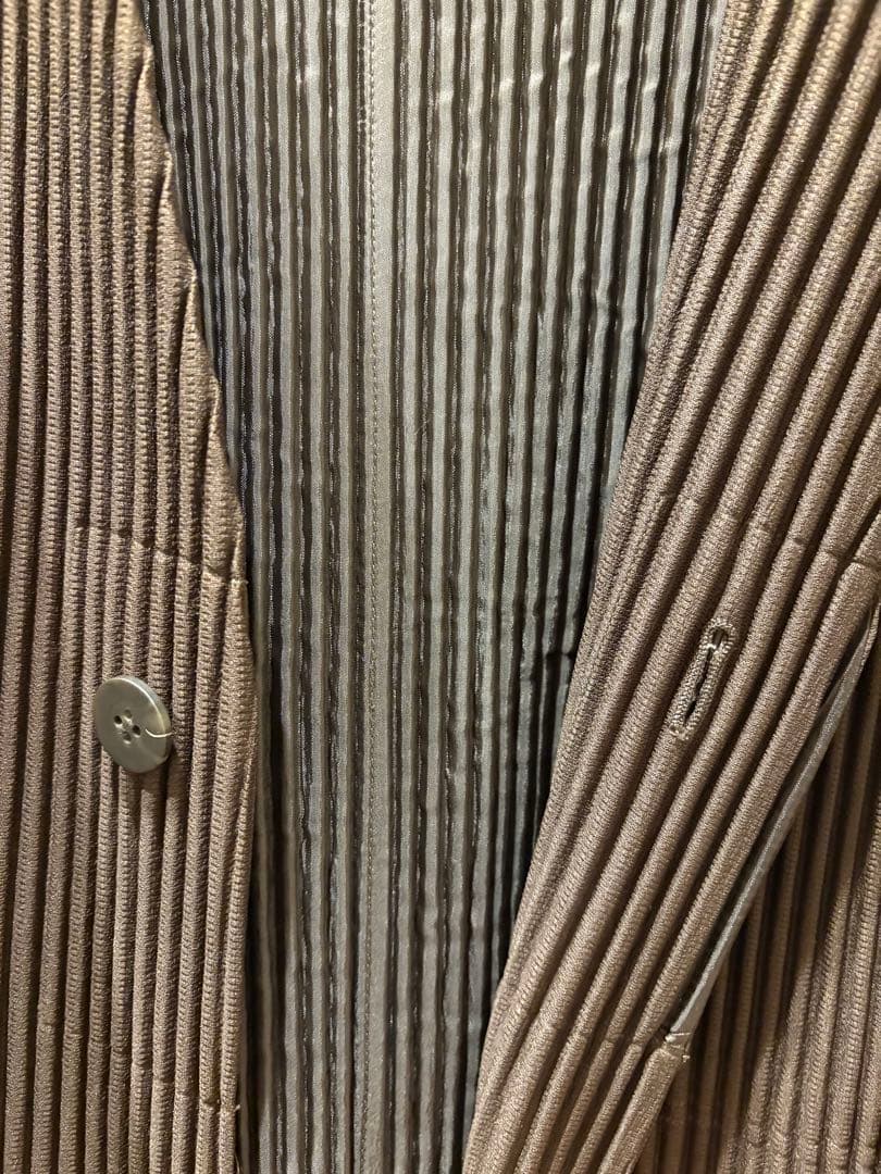 ★nezi★イッセイミヤケオムプリッセ　プリーツコート