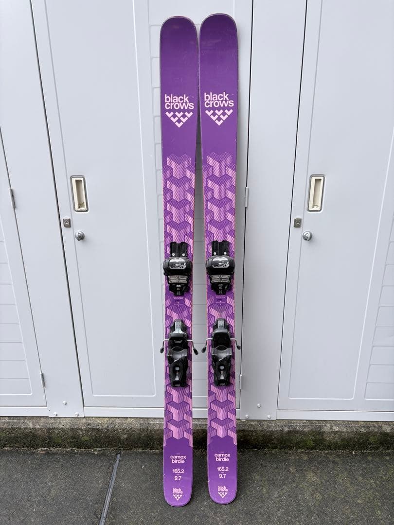 L*1様 black crows スキー板