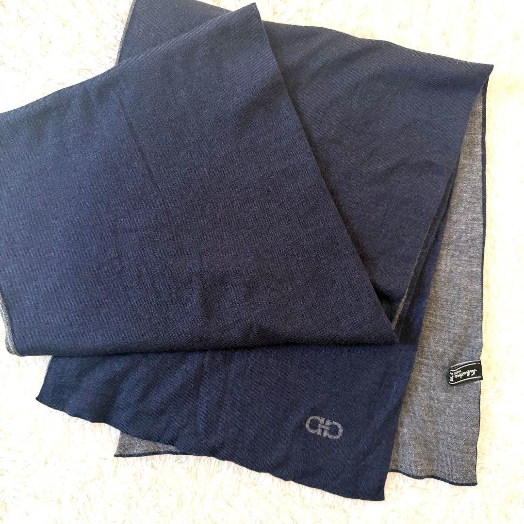 サルヴァトーレ フェラガモ　シルク&カシミヤ マフラー　ガンチーニ　リバーシブル