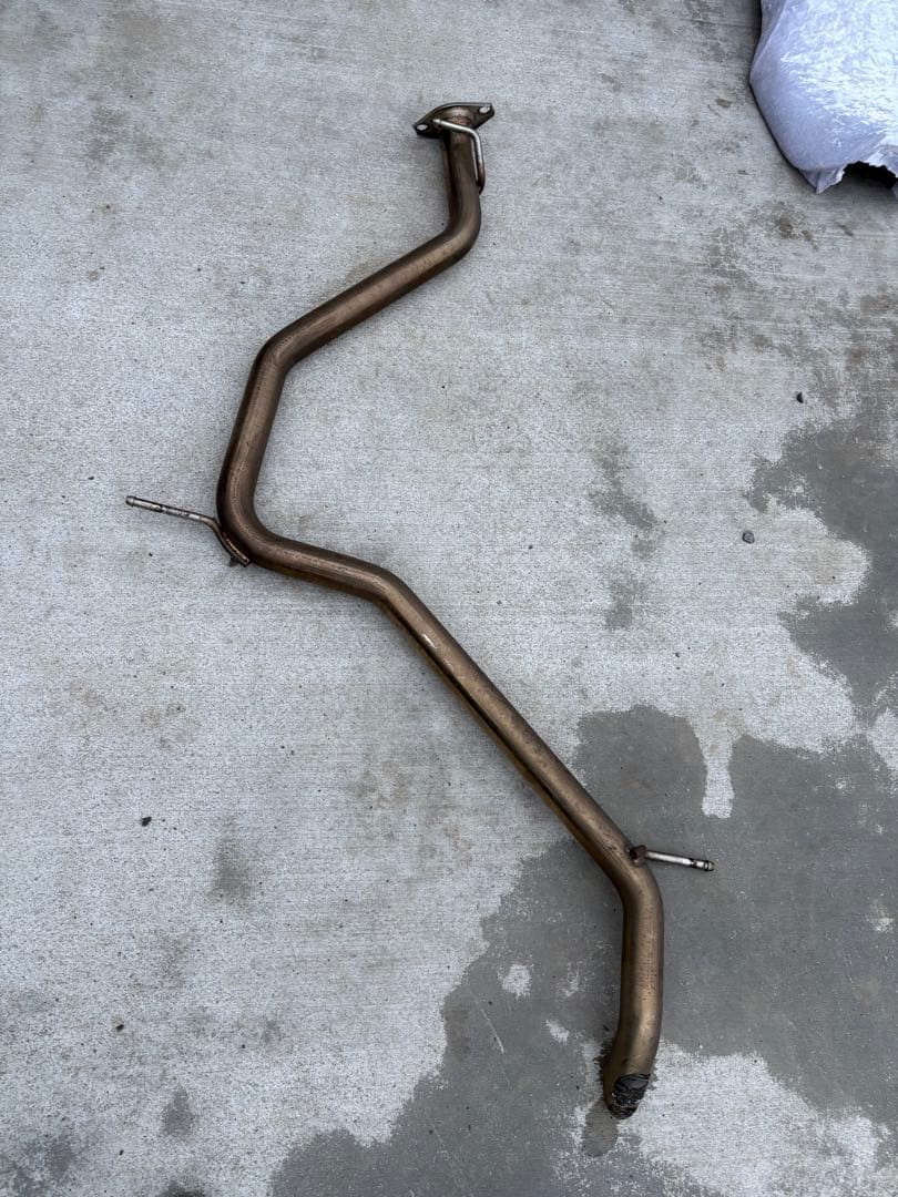 アルファード　30 リア　ストレートマフラー