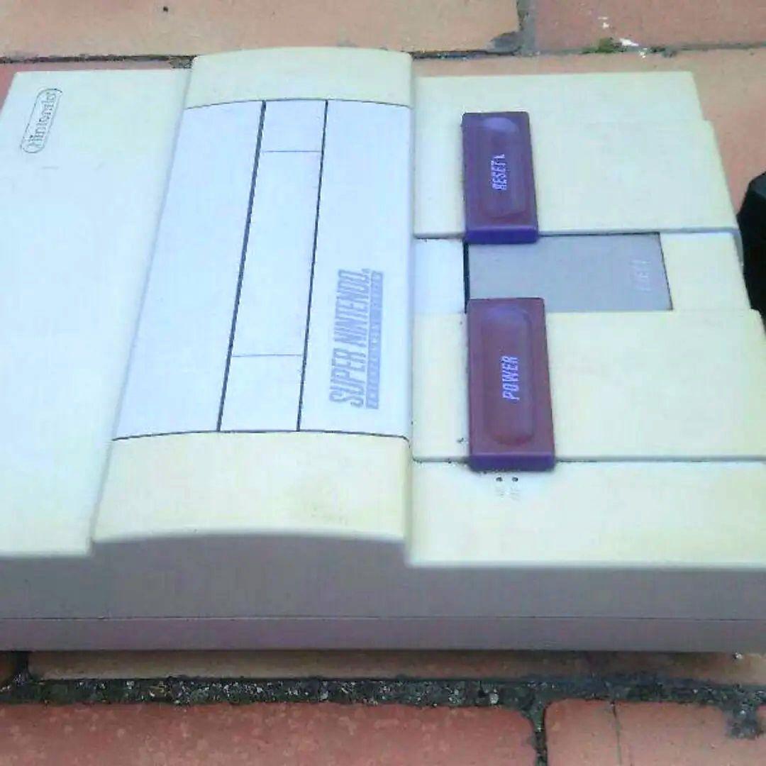 北米版 スーパーニンテンドー 本体