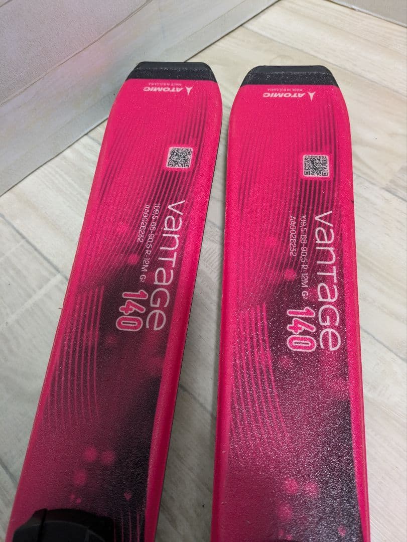 ATOMIC ピンク スキーセット ストック付き