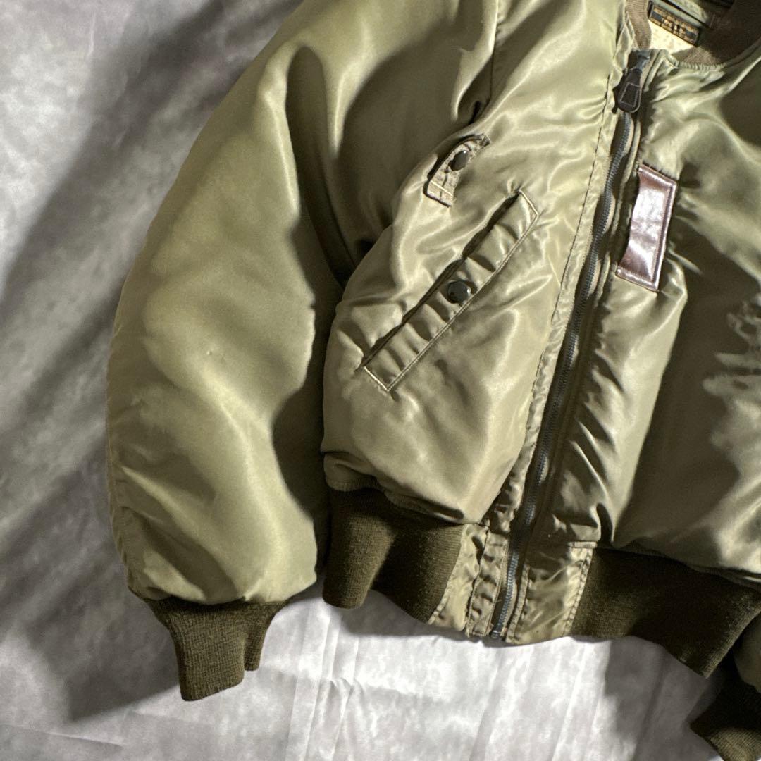 バズリクソンズ　B-15B（MOD.） フライトジャケット　KHAKI 復刻