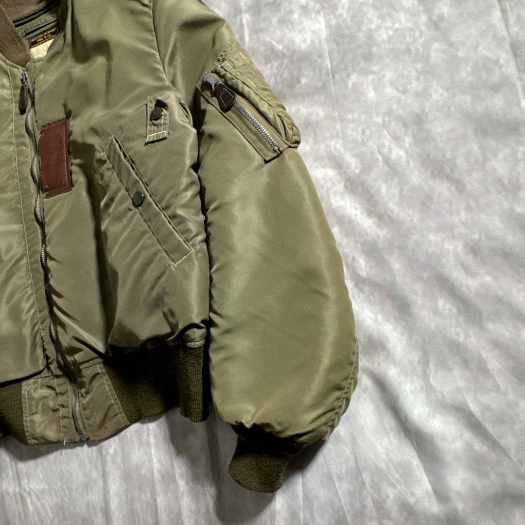 バズリクソンズ　B-15B（MOD.） フライトジャケット　KHAKI 復刻
