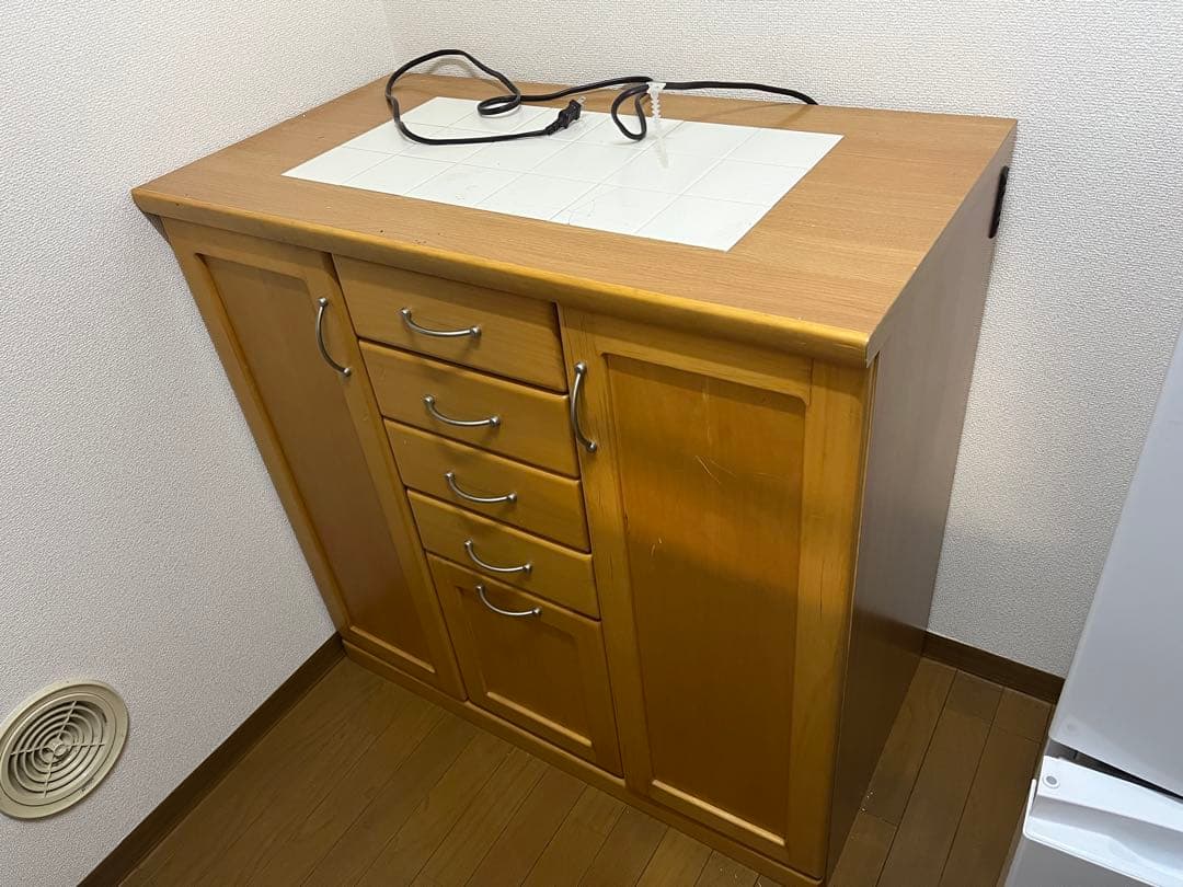 ほぼ送料です！送料込☆食器棚ヴィンテージ風