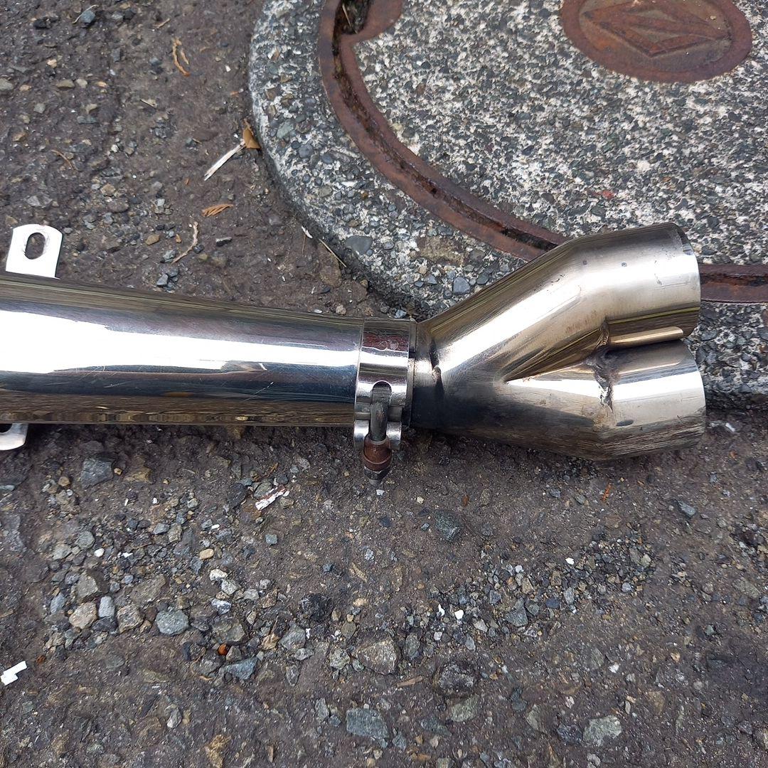 YAMAHA　ドラッグスター400用　社外マフラー　スーパートラップマフラー？