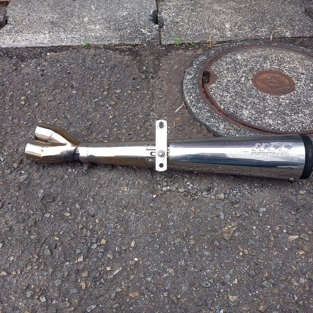 YAMAHA　ドラッグスター400用　社外マフラー　スーパートラップマフラー？