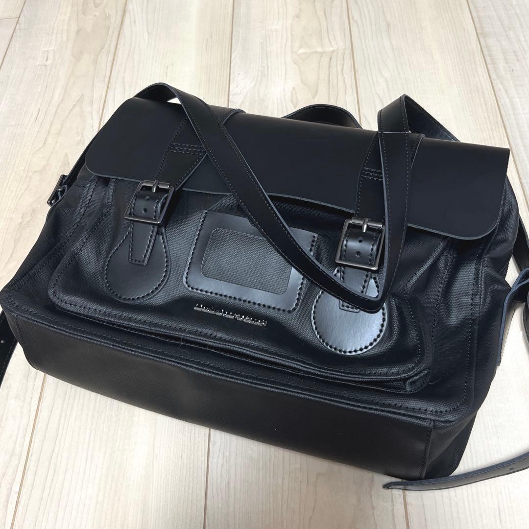 Dr.Martens サッチェルバッグ　ショルダーバッグ　ブラック　PA05X