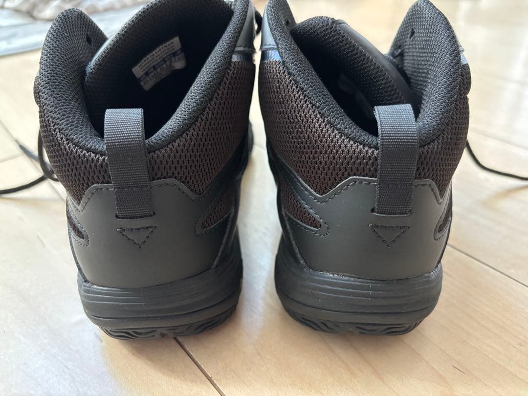 MIZUNOミズノ　ウェーブダイバースLG5 フィットネス 23.5