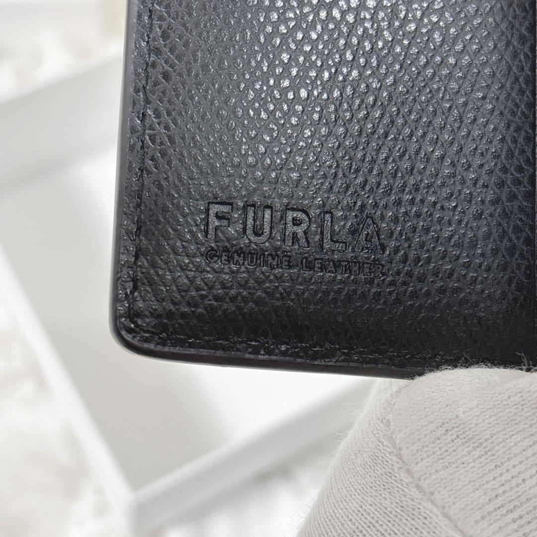 【未使用品級】　FURLA カメリア　コンパクトウォレット　折り財布　現行ロゴ