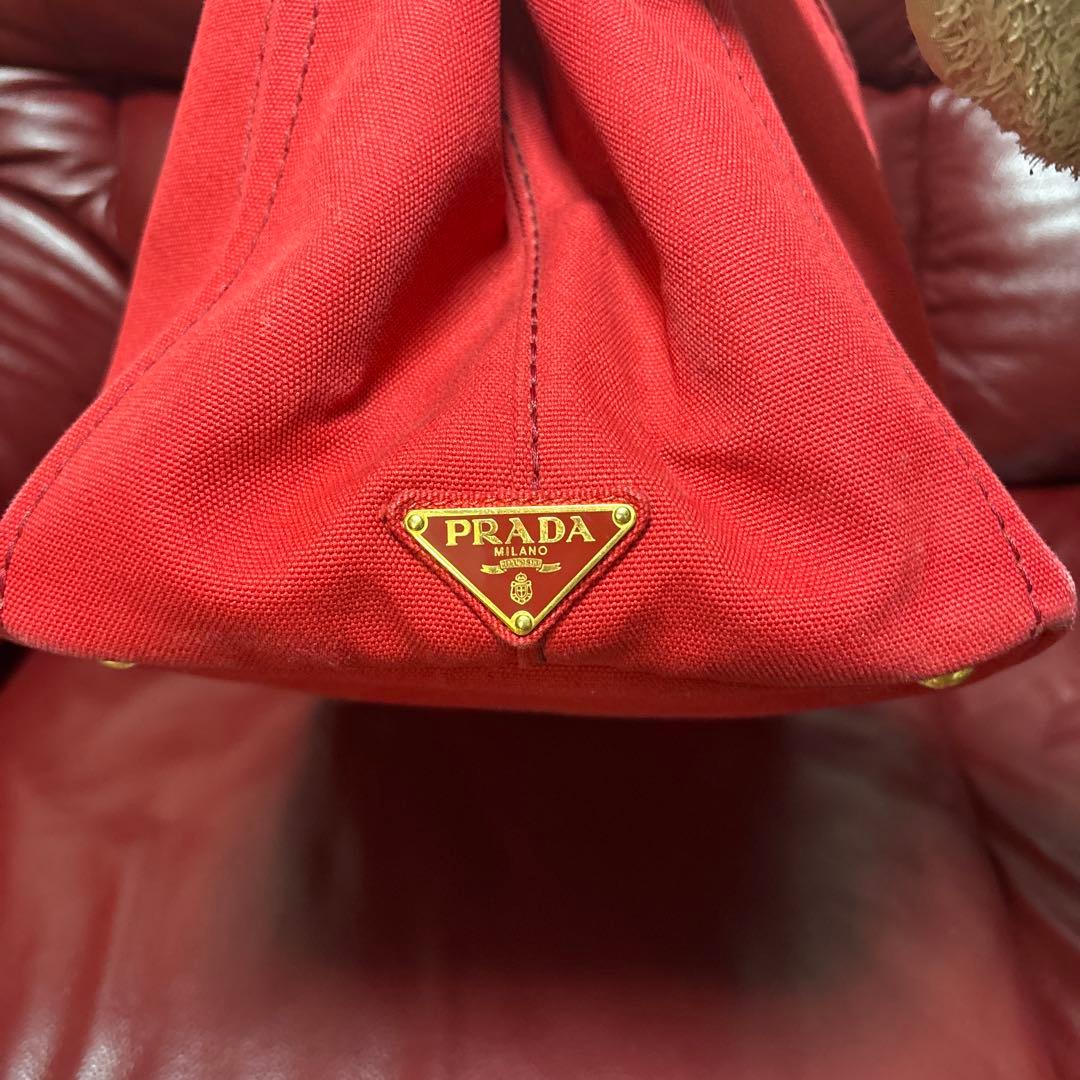 PRADA カナパ　レッド　本日消去