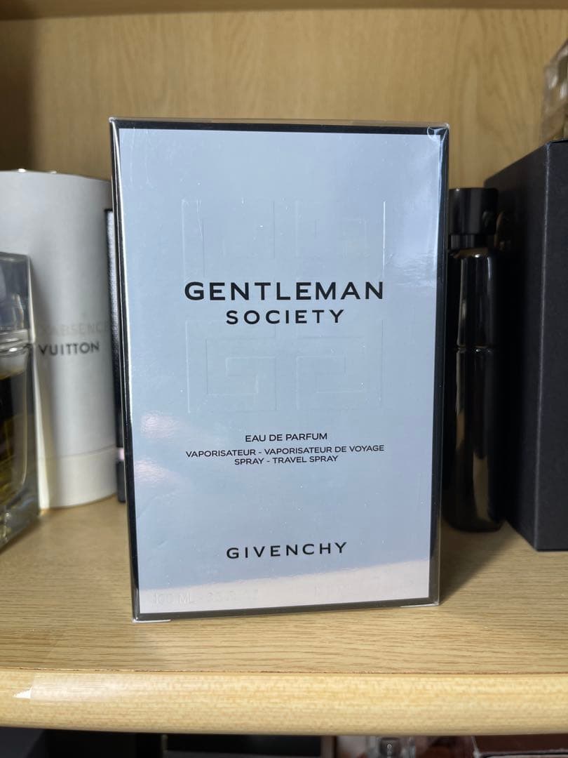 GIVENCHY ジェントルマン ソサイエティ EDP 100mlと12.5ml