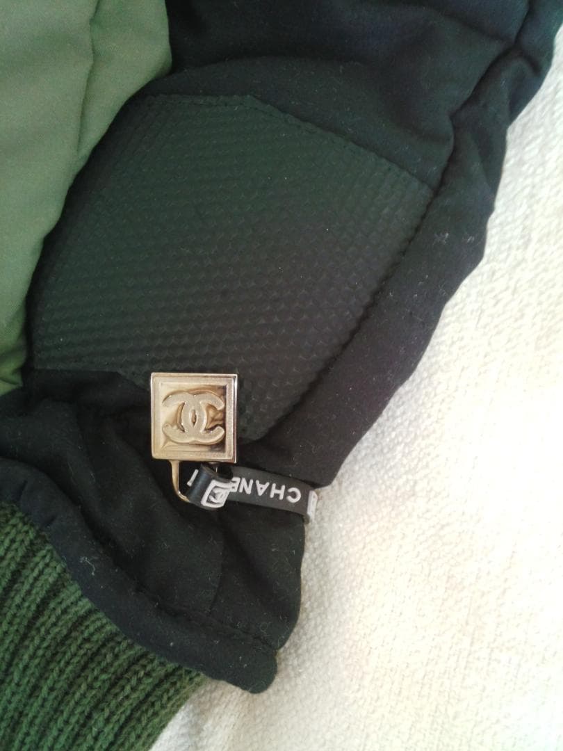 シャネル　手袋ミトン　新品未使用