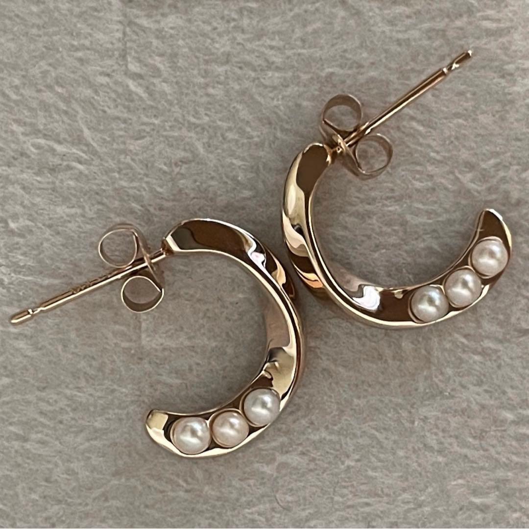 ete パール ツイスト フープ ピアス