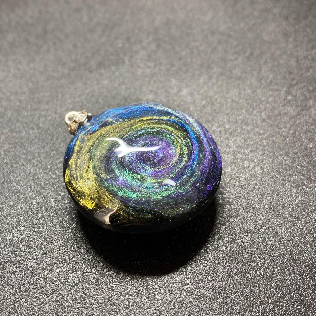 〜ニッキー様〜天然石　レジンネックレス　【トルネード】