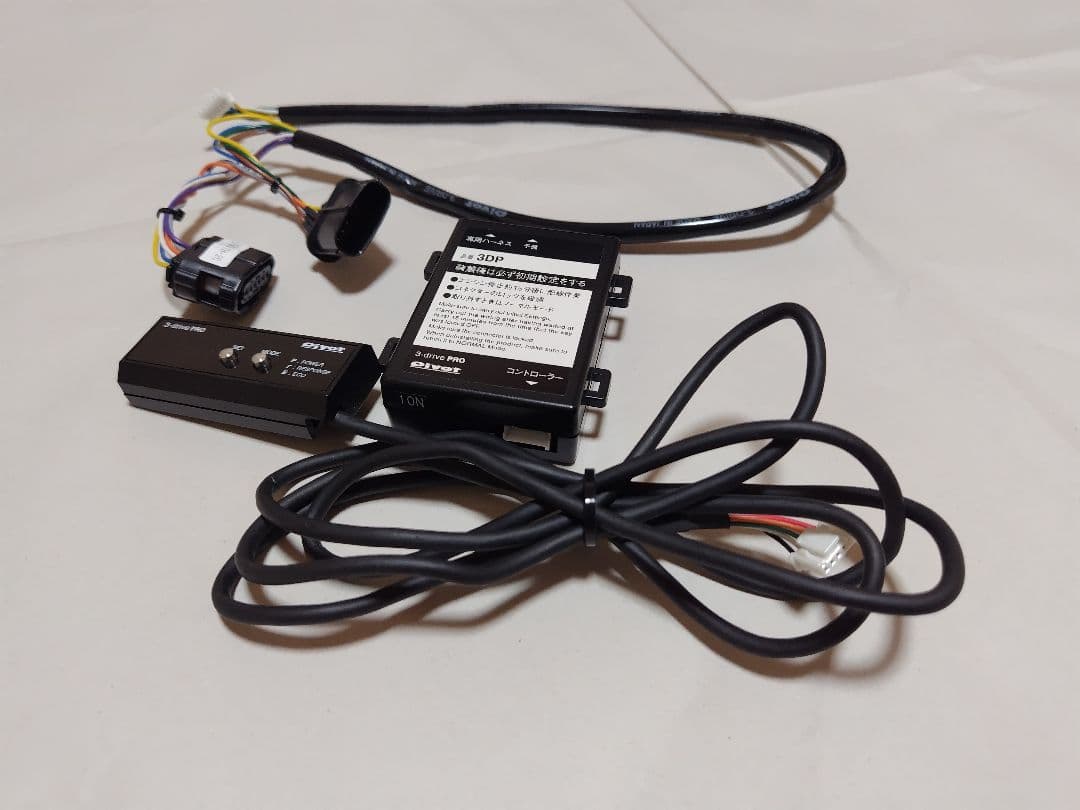 pivotスロットルコントローラー 3-drive PRO JB74ハーネス