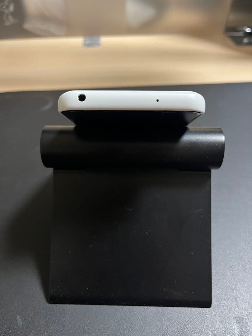 docomo arrows F-51B 白色 スマートフォン本体