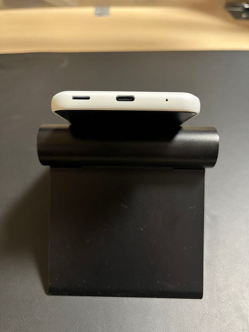 docomo arrows F-51B 白色 スマートフォン本体