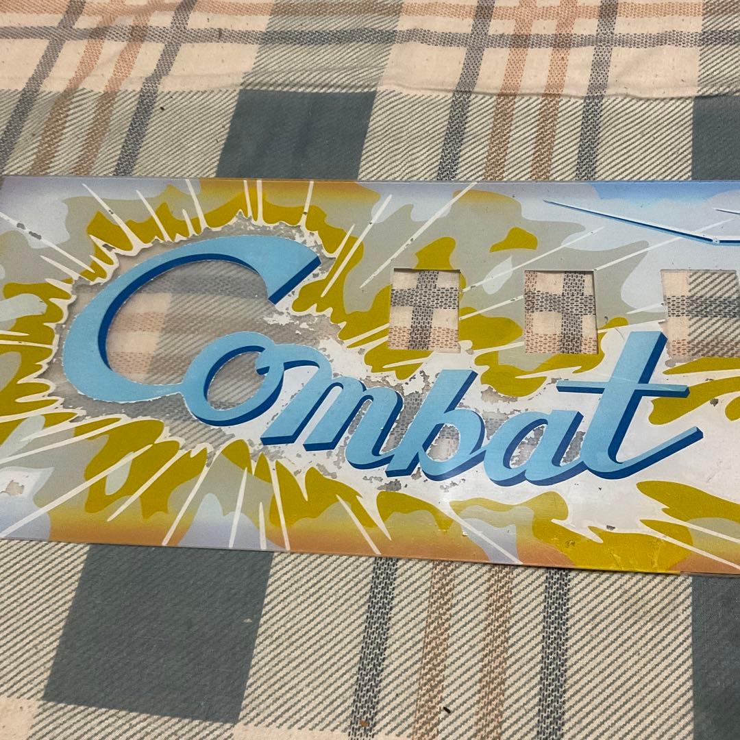 昔のピンボールゲームのスコアー板　【昭和レトロ　コンバット】