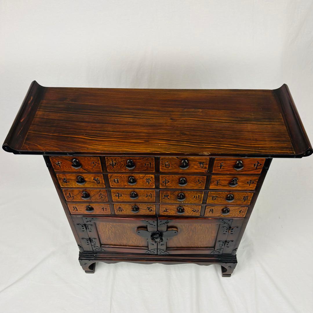 李朝家具 薬箪笥（ヤクジャン）韓国アンティーク小箪笥　ヴィンテージ　戸棚