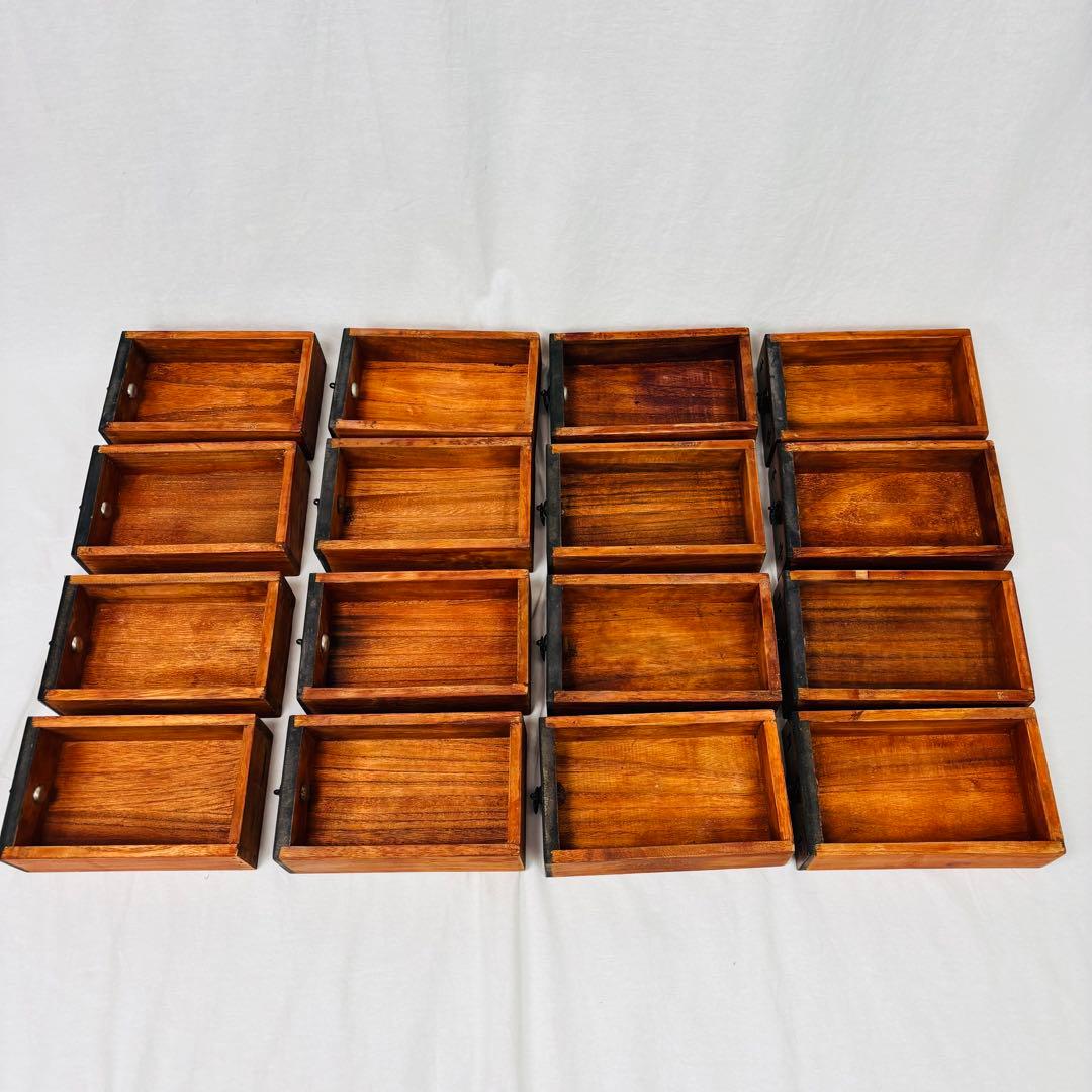 李朝家具 薬箪笥（ヤクジャン）韓国アンティーク小箪笥　ヴィンテージ　戸棚