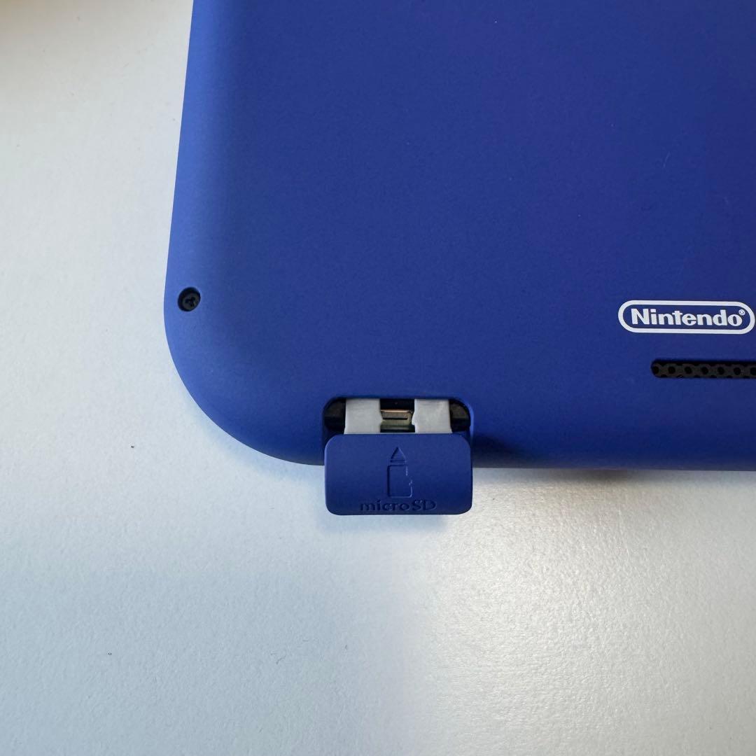 Nintendo Switch Lite 収納ケース付き(箱無し)