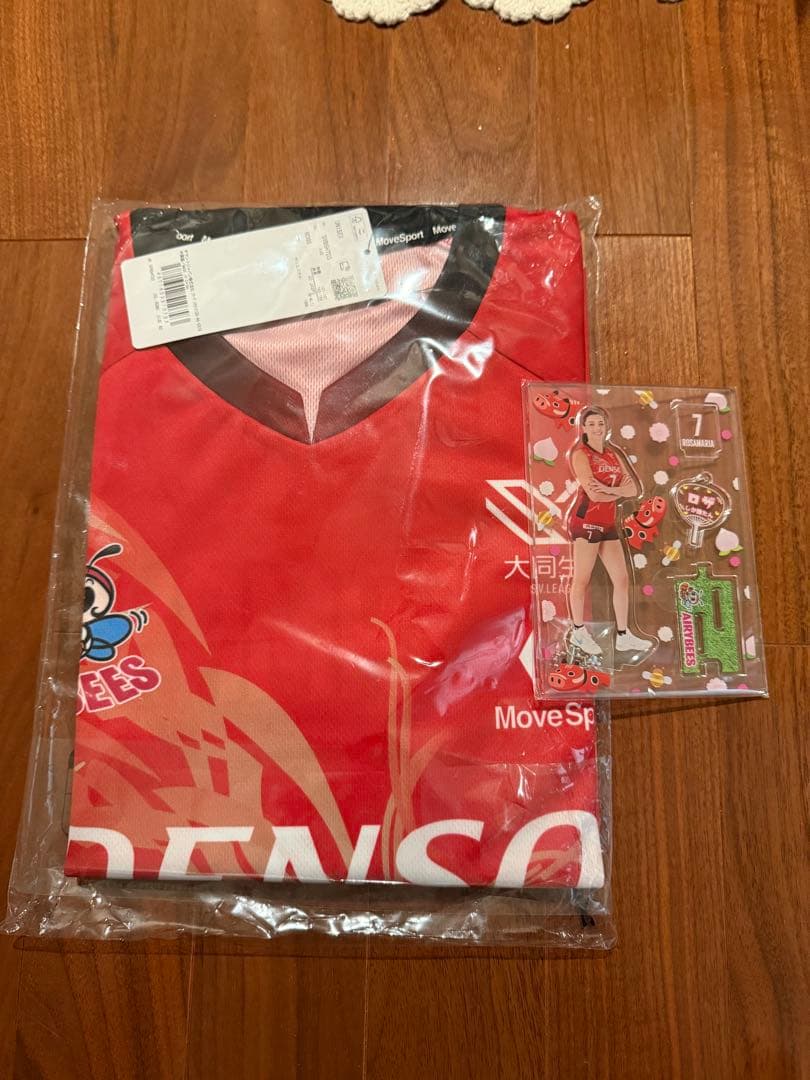 ロザマリアモンチベレル　レプリカユニ　アクスタ