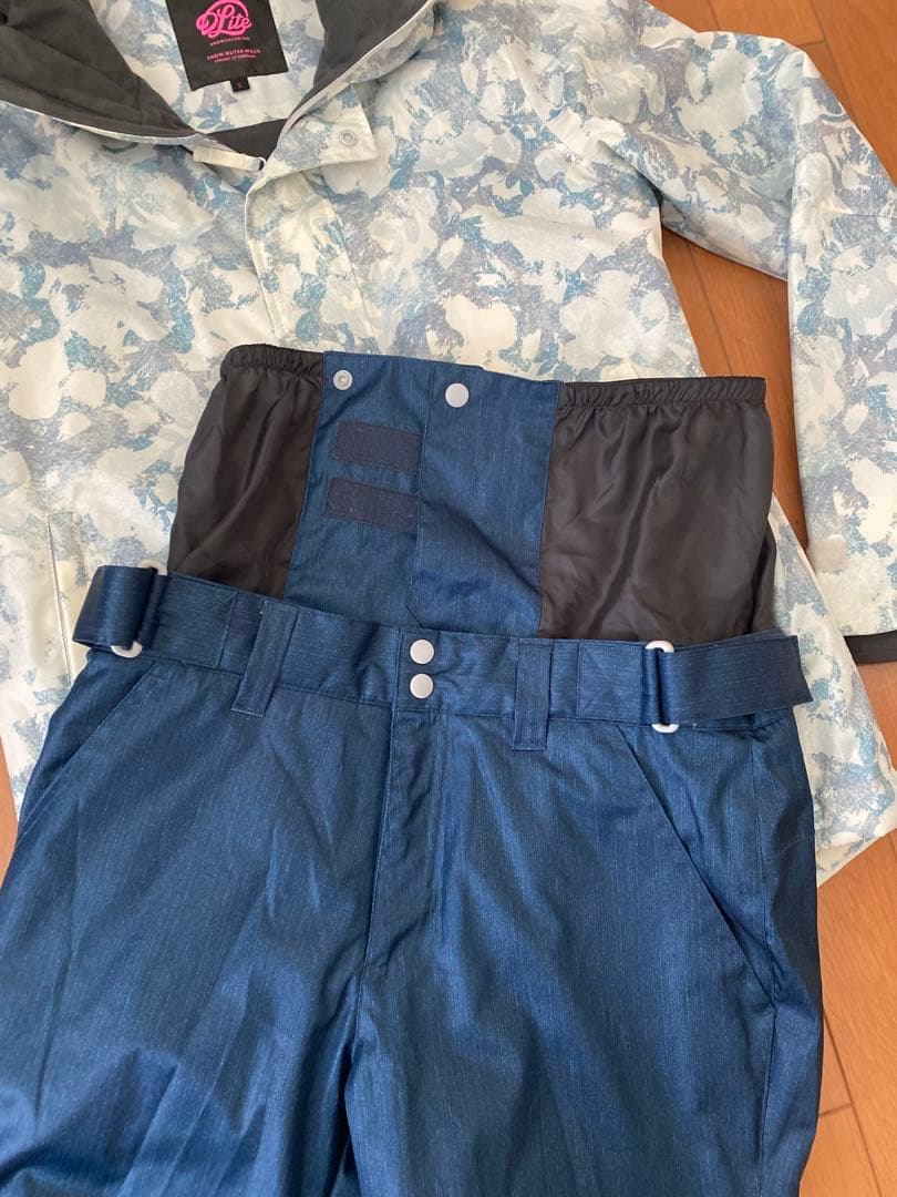 スノーボードウェアセット　レディスSサイズ