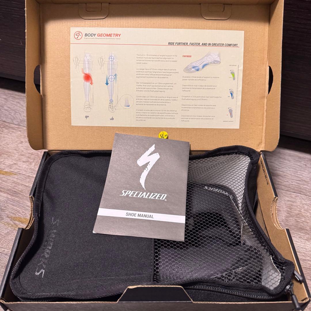 スペシャライズド　S-WORKS TORCH ブラック　42.5