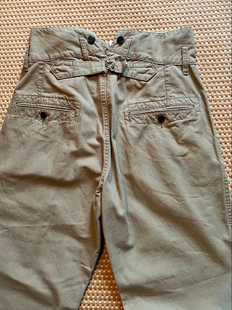 visvim ハイウエストパンツ