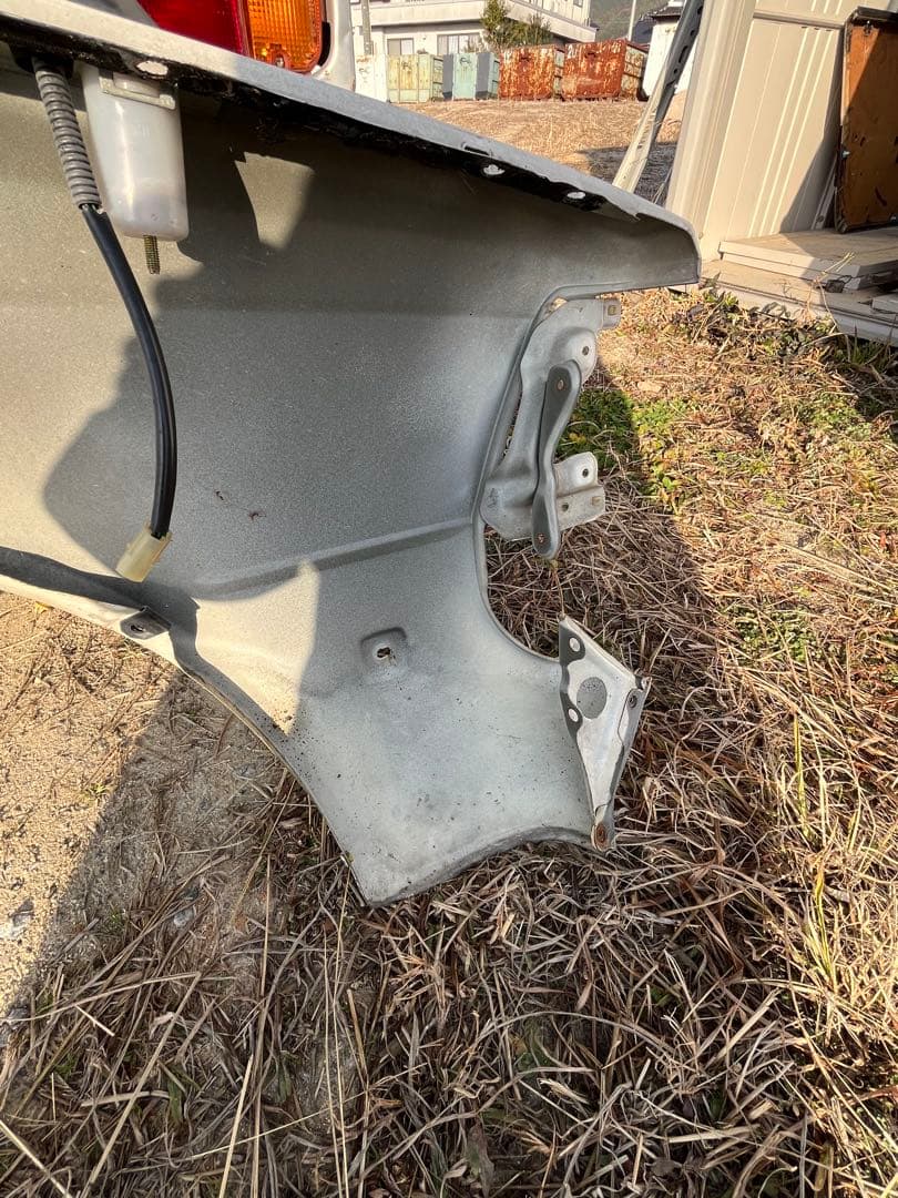 GX６１セダン マーク2 左フェンダー　旧車