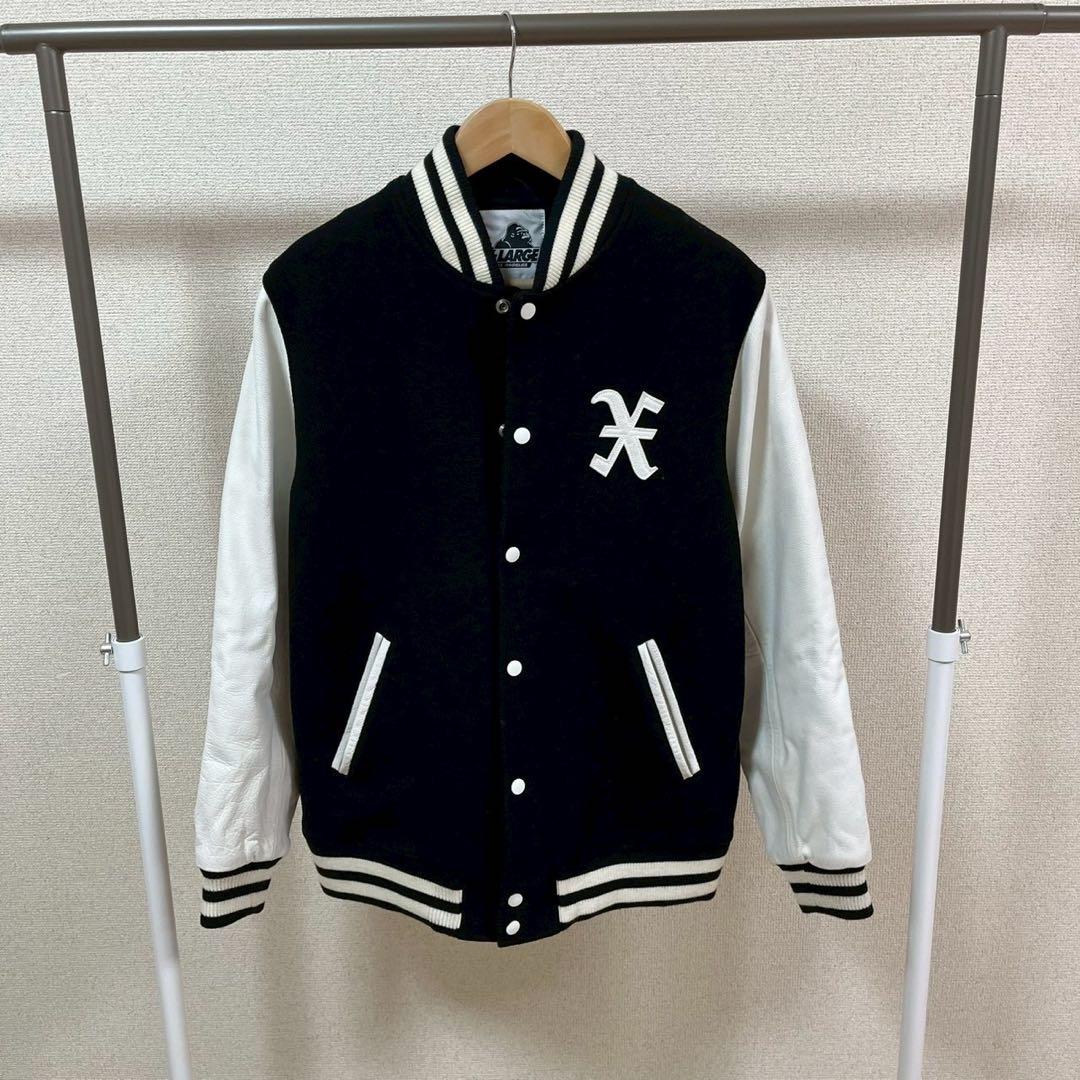 XLARGE スタジャン ブラック/ホワイト