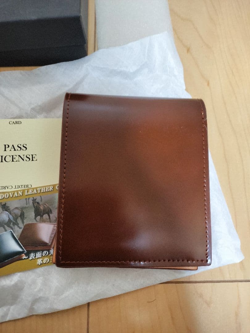 k*a様 FLYING HORSE コーディバンレザー 二つ折り財布