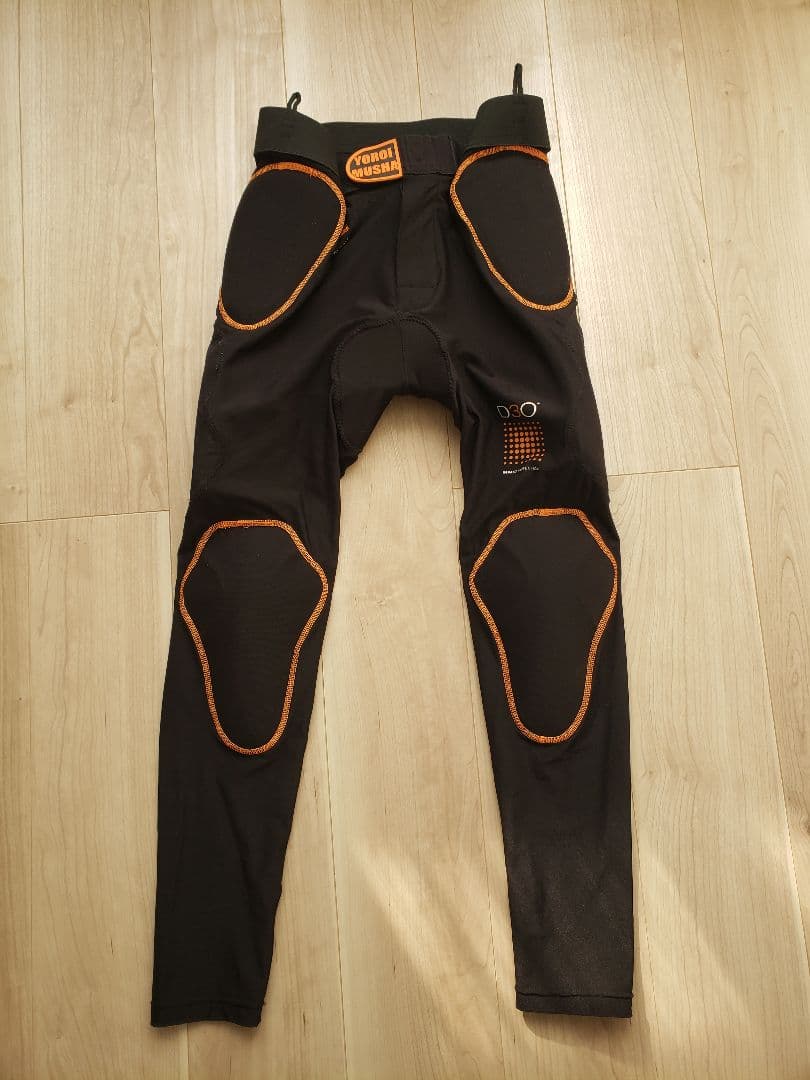 鎧武者　プロテクター　ヒップガード D3O　XL