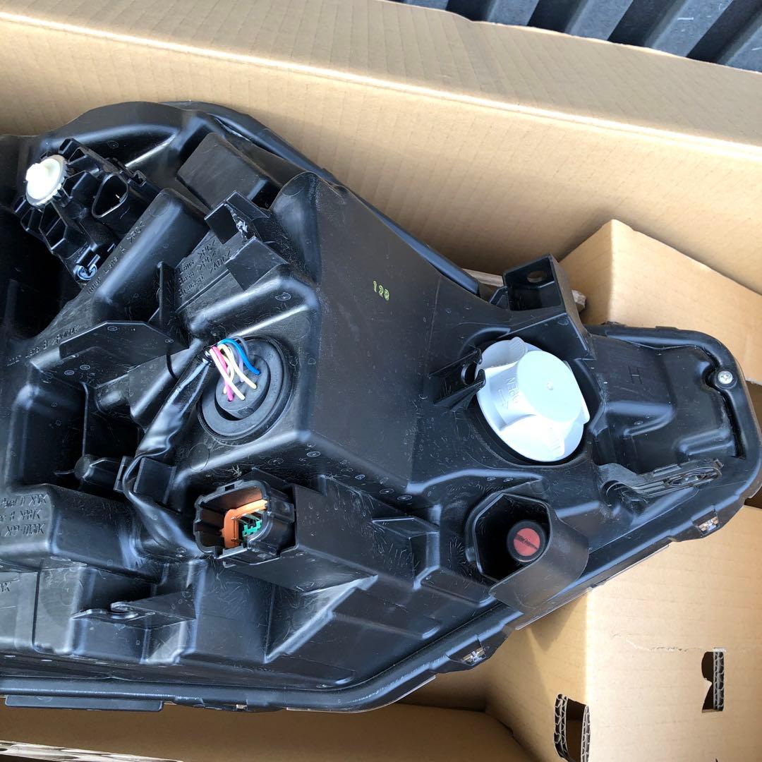 【美品】日産ルークス　左純正LEDヘッドライト　26060-7NG0A