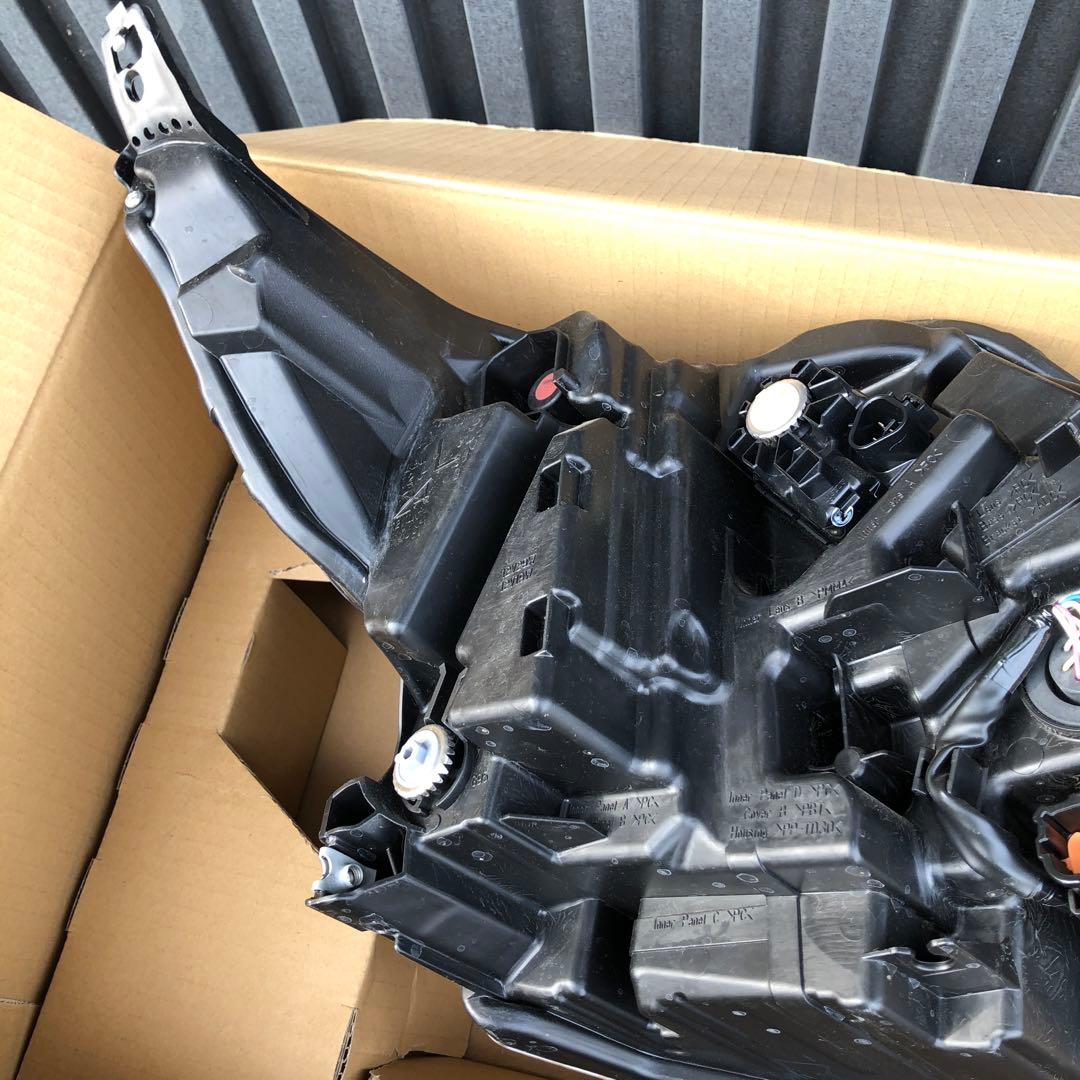 【美品】日産ルークス　左純正LEDヘッドライト　26060-7NG0A