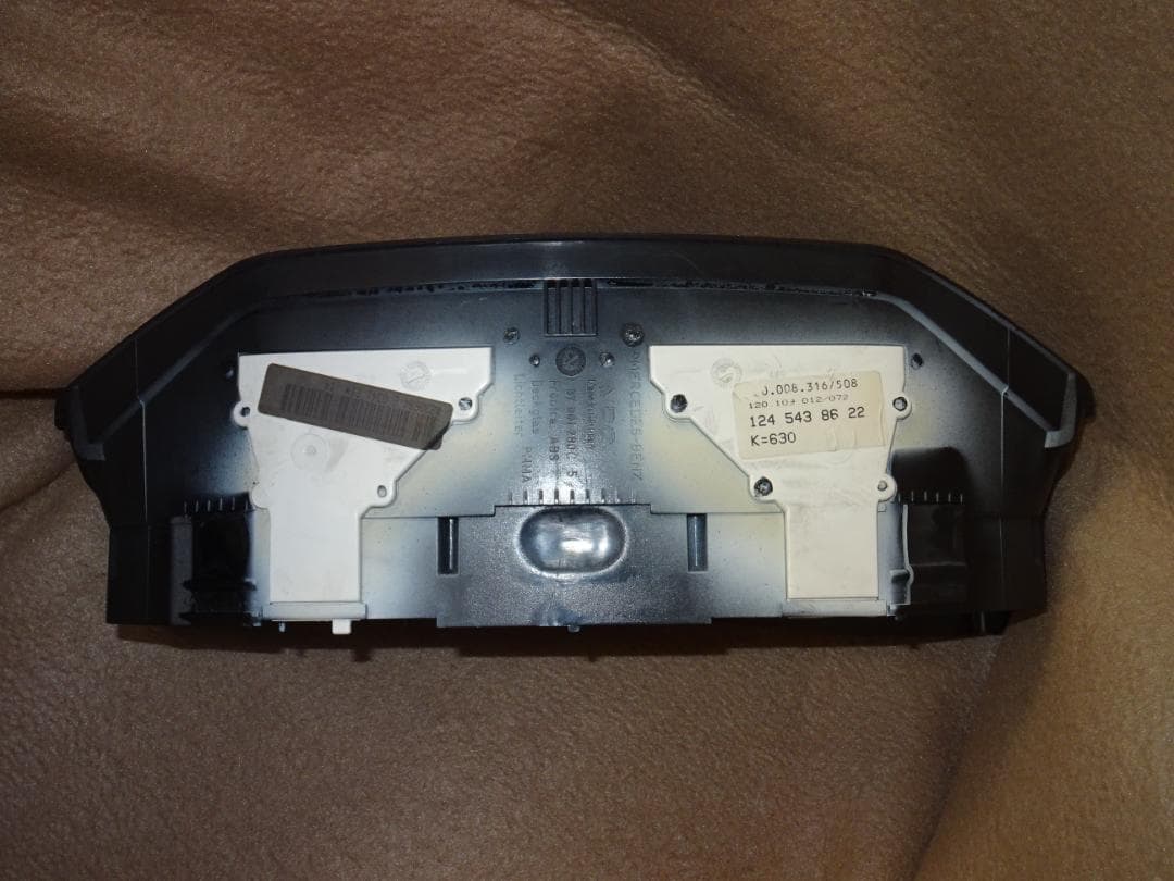 メルセデスベンツ W124 純正メータークラスター