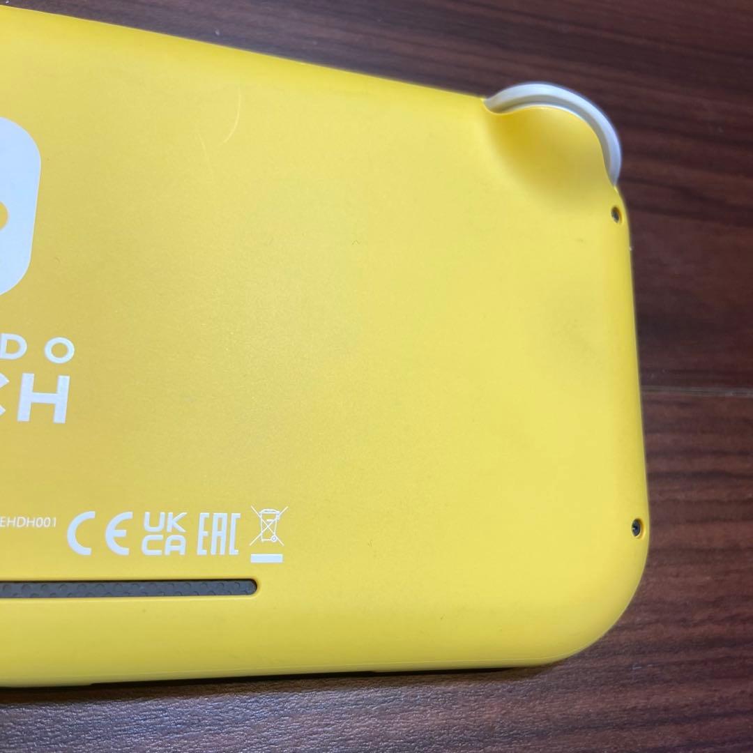 ニンテンドー Switch Lite 本体 イエロー ほぼ新品 5732