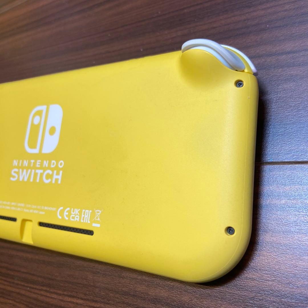 ニンテンドー Switch Lite 本体 イエロー ほぼ新品 5732