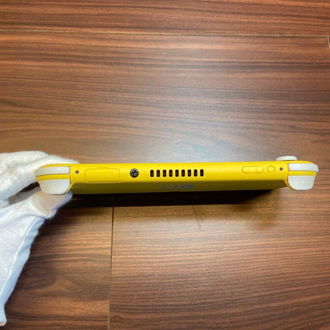 ニンテンドー Switch Lite 本体 イエロー ほぼ新品 5732