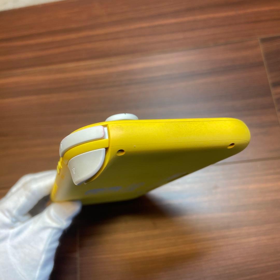 ニンテンドー Switch Lite 本体 イエロー ほぼ新品 5732
