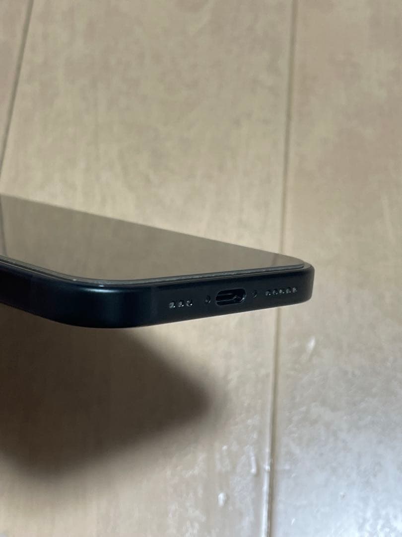 【美品】 iPhone15 256GBブラック バッテリー90% おまけ付き