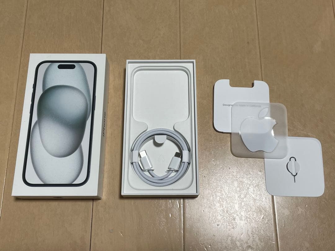 【美品】 iPhone15 256GBブラック バッテリー90% おまけ付き