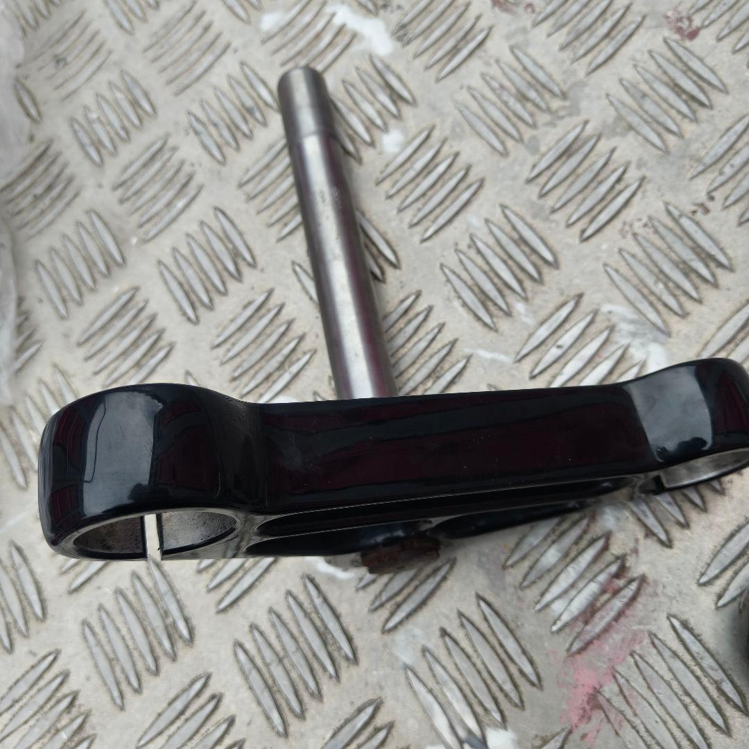 コンテナ スポーツスター xl883n ステムアンダーのみ