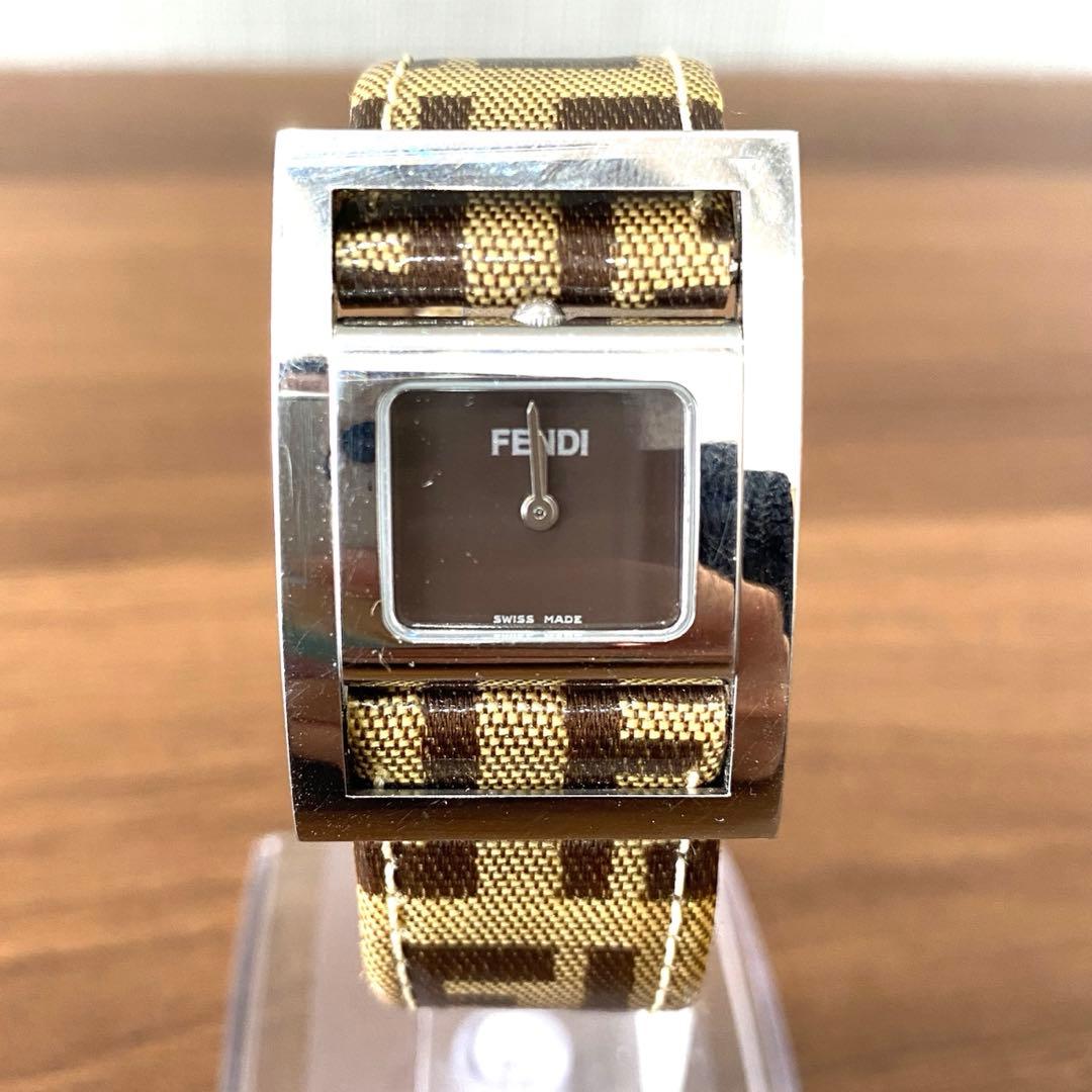 FENDI フェンディ ズッカ柄 FFロゴ クォーツ時計
