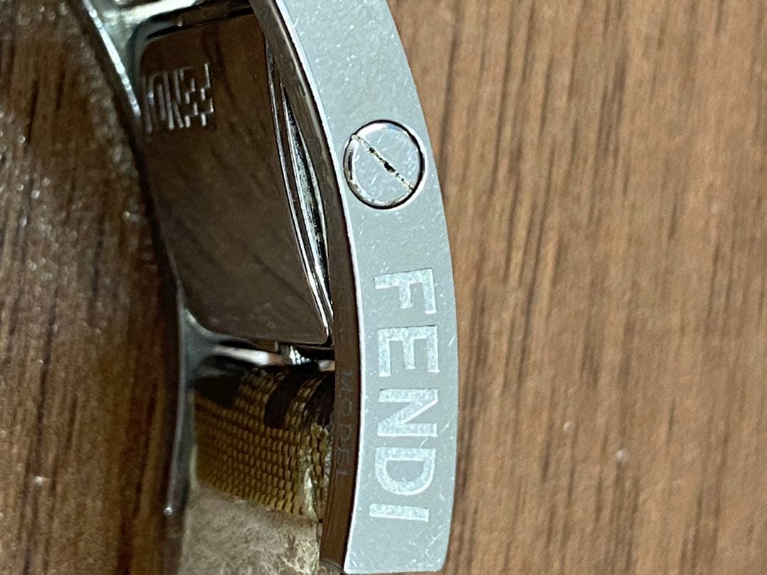 FENDI フェンディ ズッカ柄 FFロゴ クォーツ時計