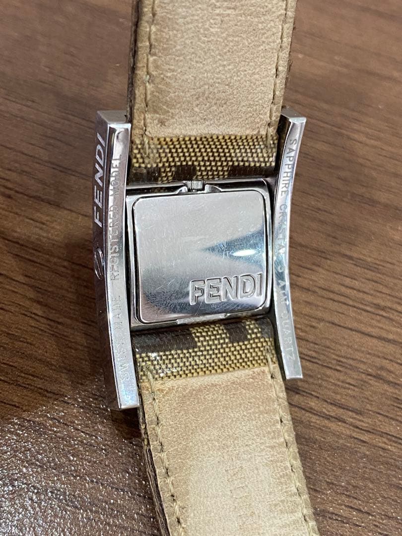 FENDI フェンディ ズッカ柄 FFロゴ クォーツ時計